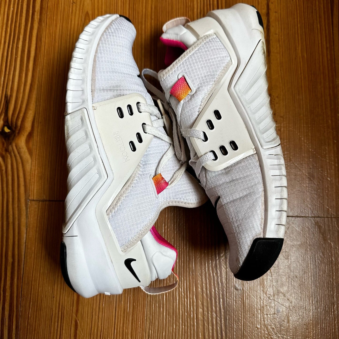 Nike Free Metcon 2 white fuchsia running shoe SIZE 8.5