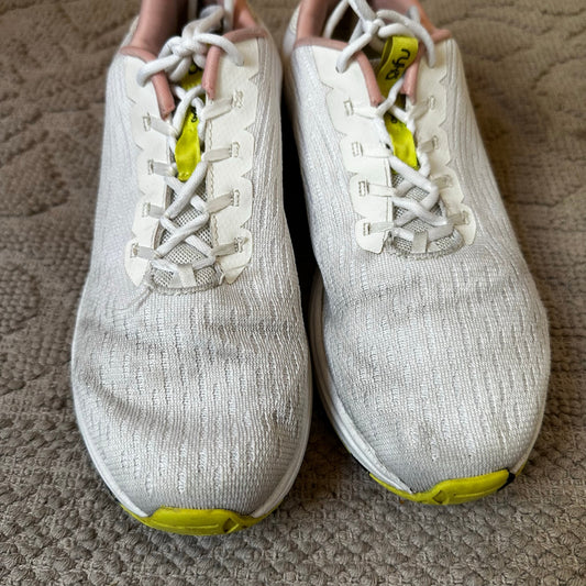 Ryka Myriad white lightweight fabric walking sneaker SIZE 8M