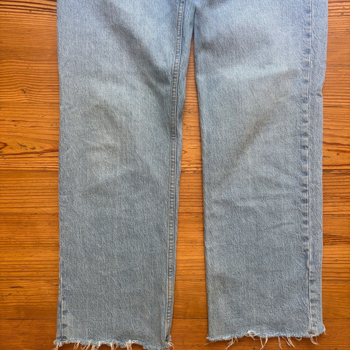 Abercrombie & Fitch light was baggy low rise womens jeans SIZE 4