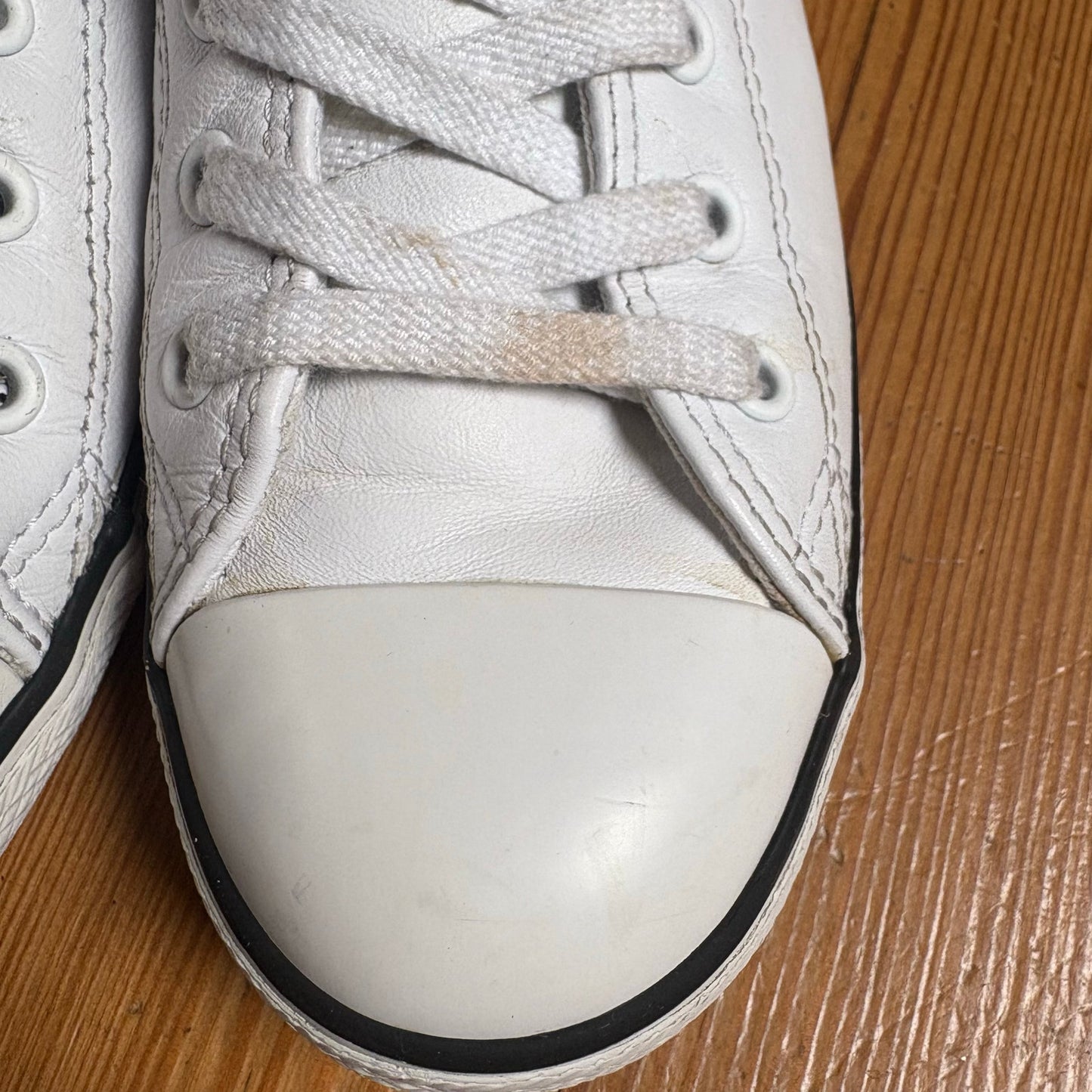Converse All Star white leather low top womens sneakers SIZE 7