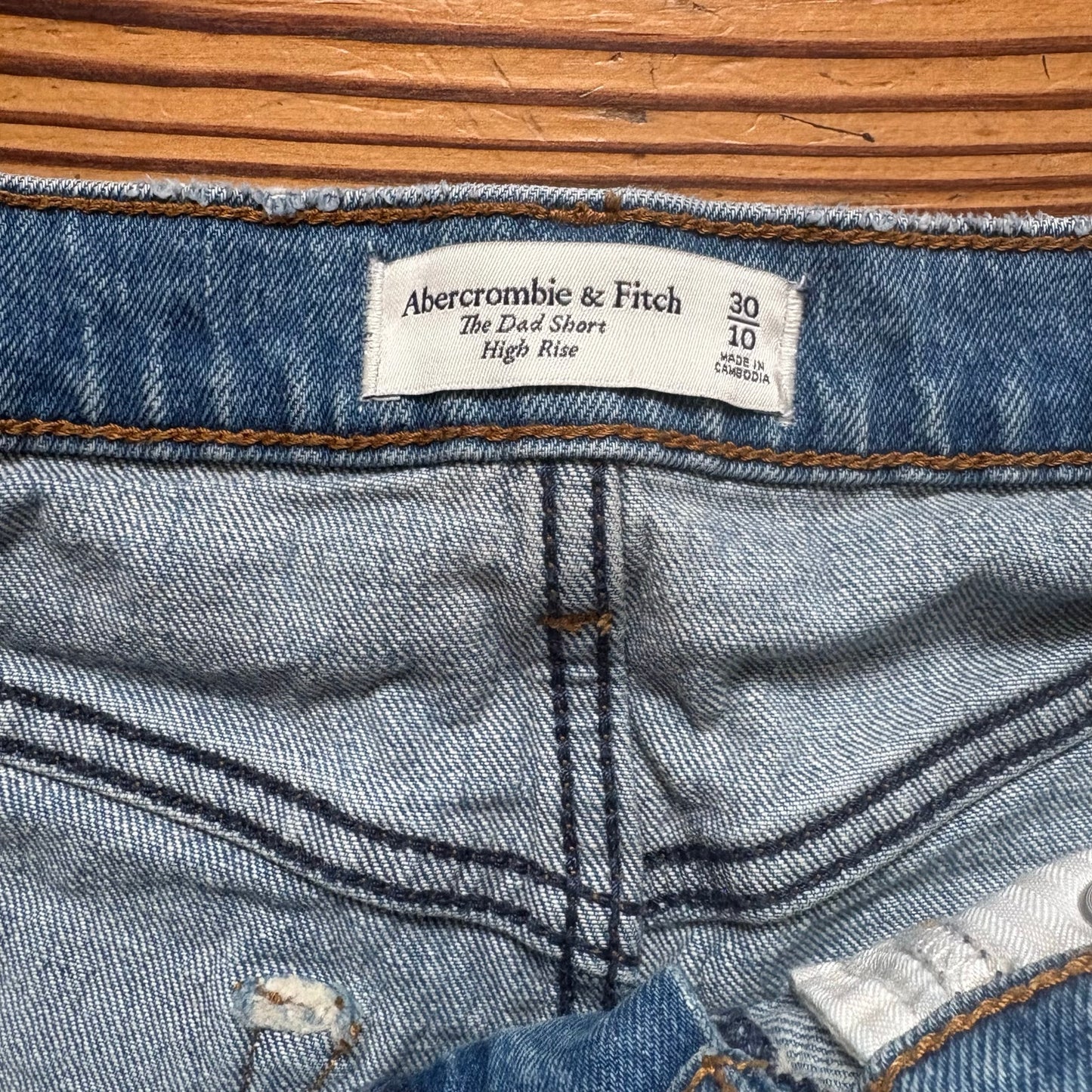 Abercrombie & Fitch medium wash high rise dad short SIZE 10