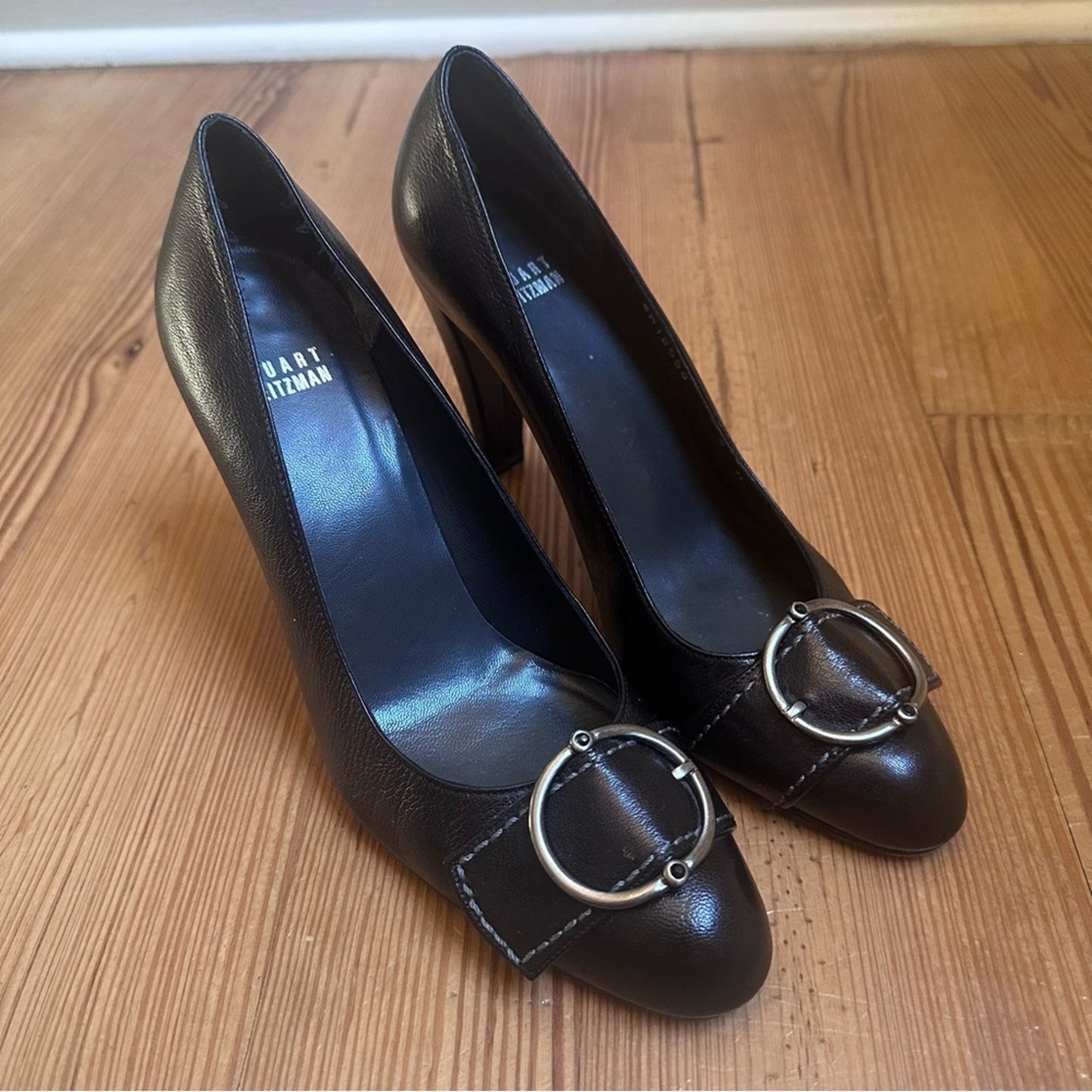 Stuart Weitzman black leather silver buckle accent heels SIZE 8