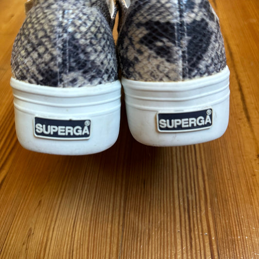Superga gray cream snakeskin upper platform lace low top sneakers SIZE 7