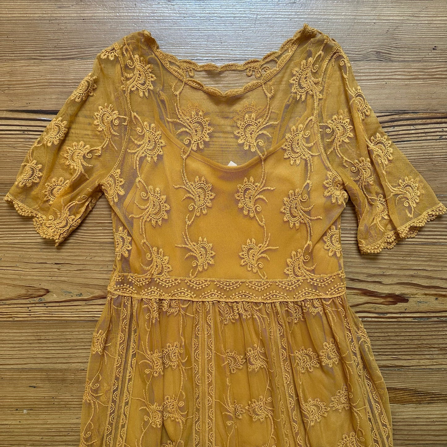 Xhilaration yellow lace overlay short sleeve midi dress SIZE M