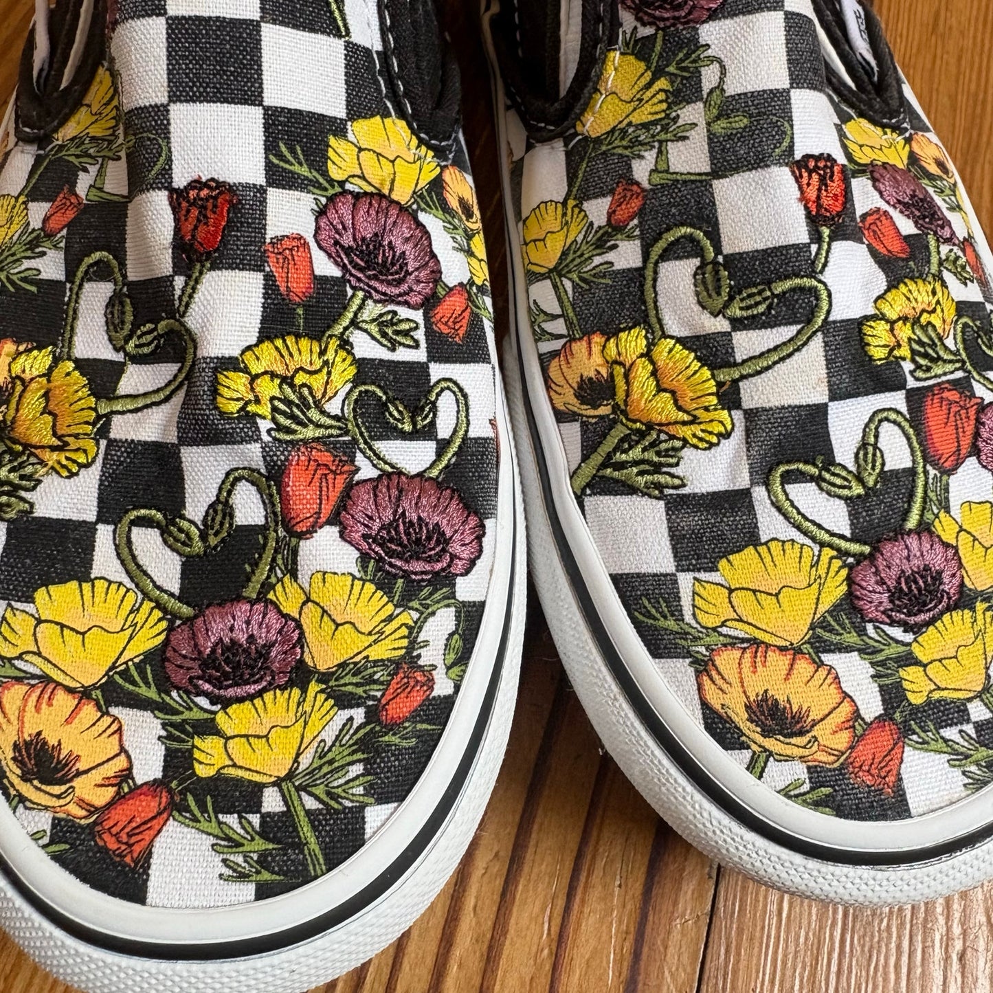 Vans black white checkered floral embroidered low top slip on sneakers SIZE 7