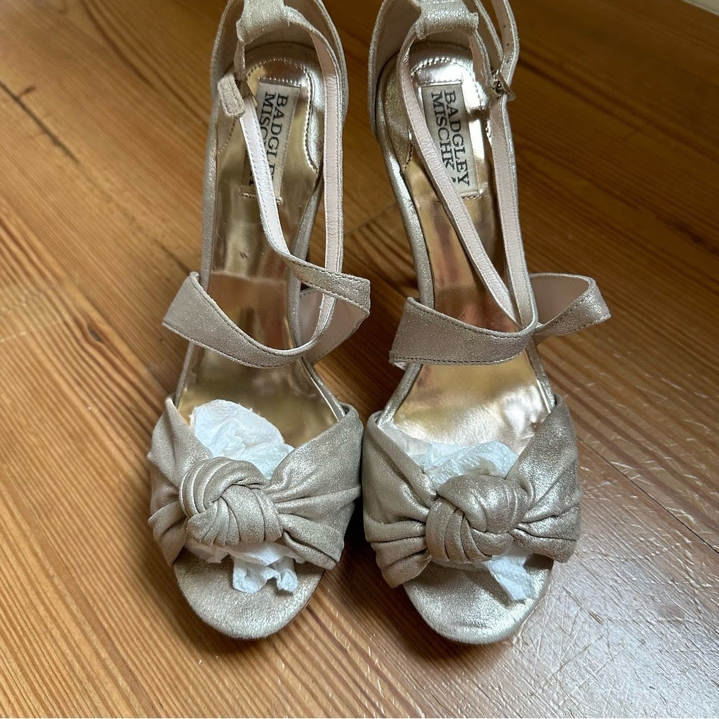 Badgley Mischka gold leather criss cross knot formal heels SIZE 8