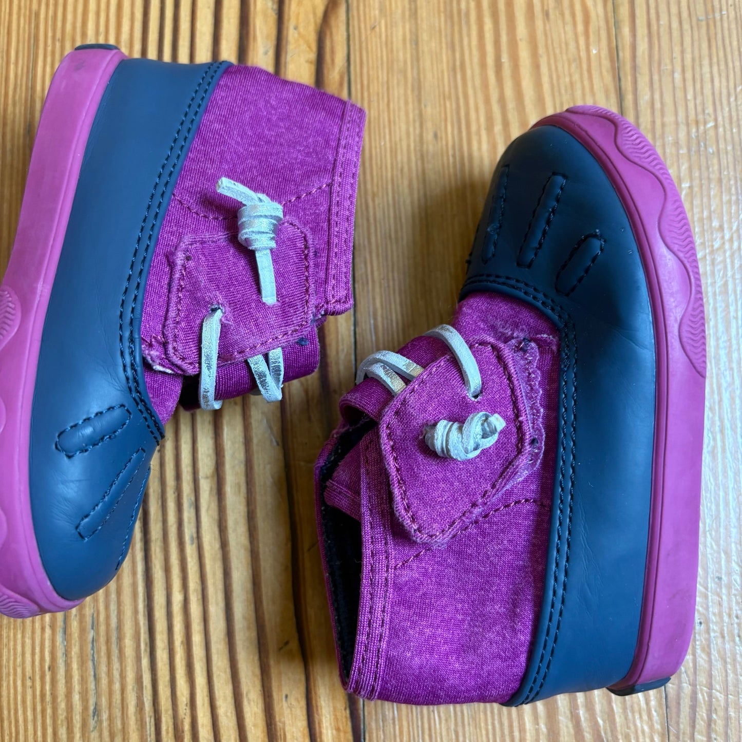 Sperry purple navy rubber sole toddler rain boots SIZE 4