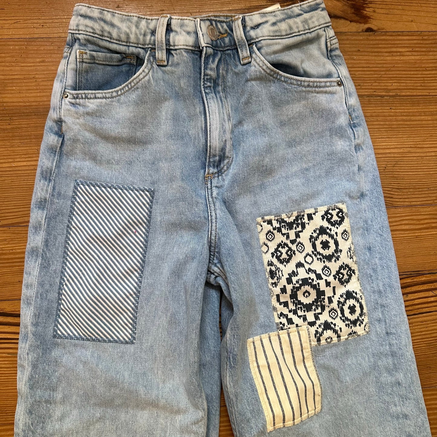 H&M light wash patched wide leg high waist jeans SIZE 14
