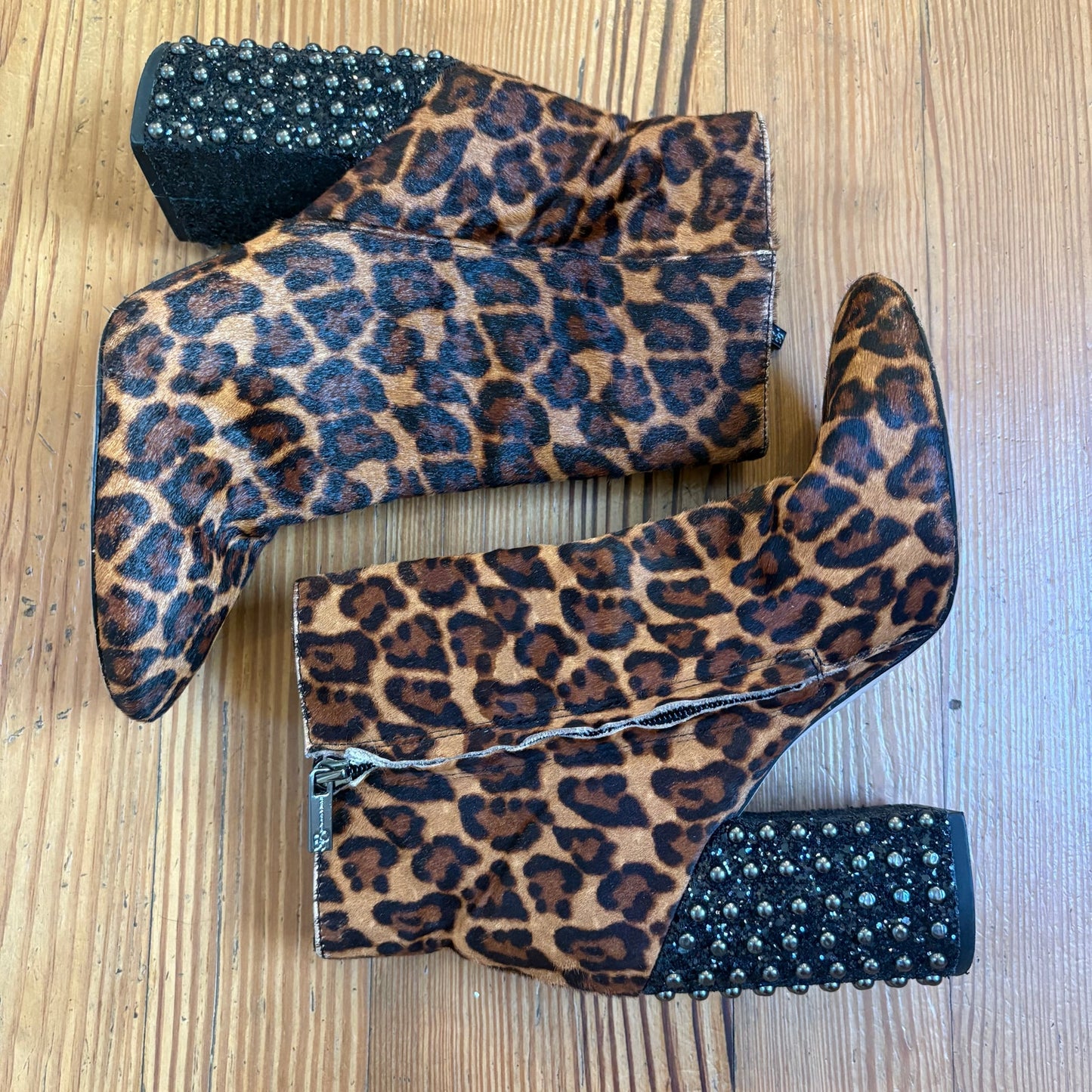 Jessica Simpson leather cheetah print studded heel booties SIZE 8.5