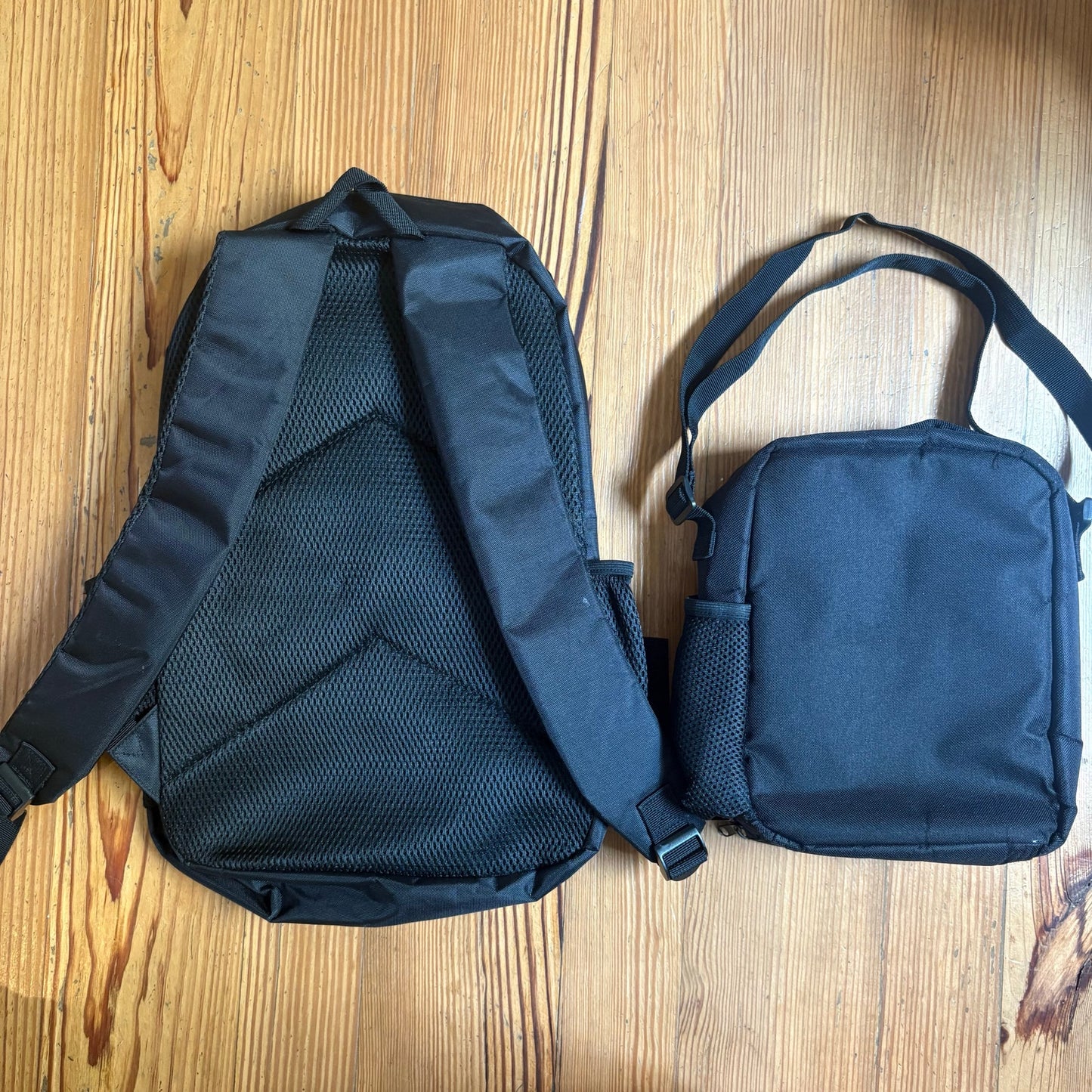 Bluey Bingo pink graphic black bookbag lunch set