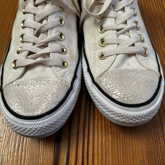 Converse All Star cream metallic toe low top sneakers SIZE 11