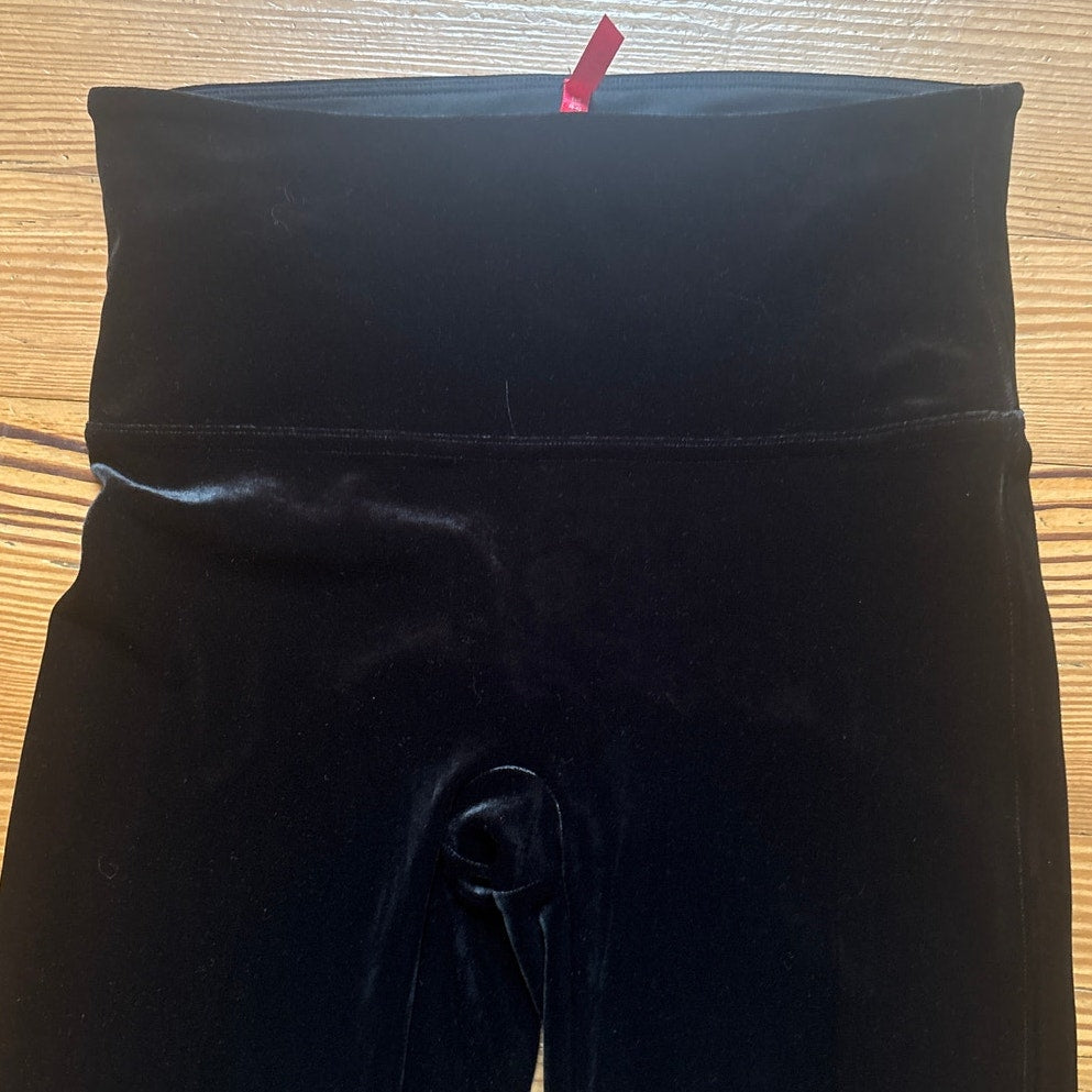 SPANX black velvet high rise leggings SIZE M
