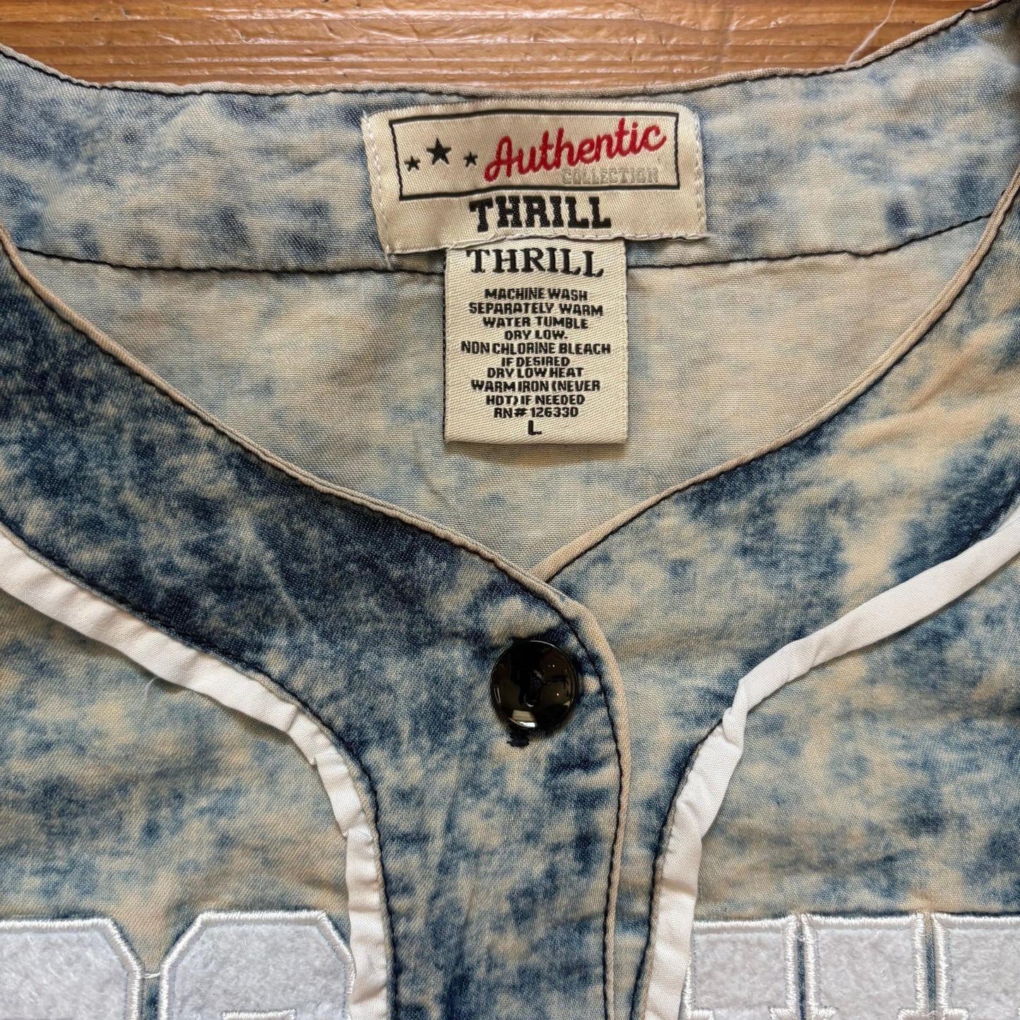 Authentic Thrill acid wash Brooklyn 01 button up short sleeve jersey SIZE L