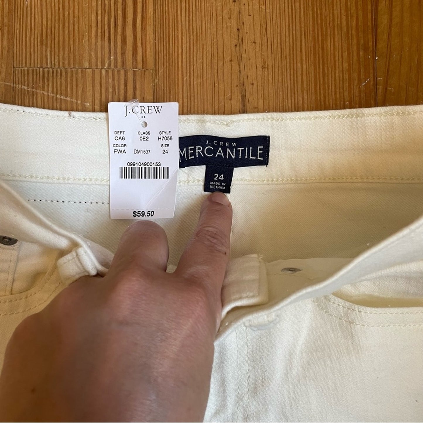 NWT J. Crew Mercantile white high rise cut off shorts SIZE 24
