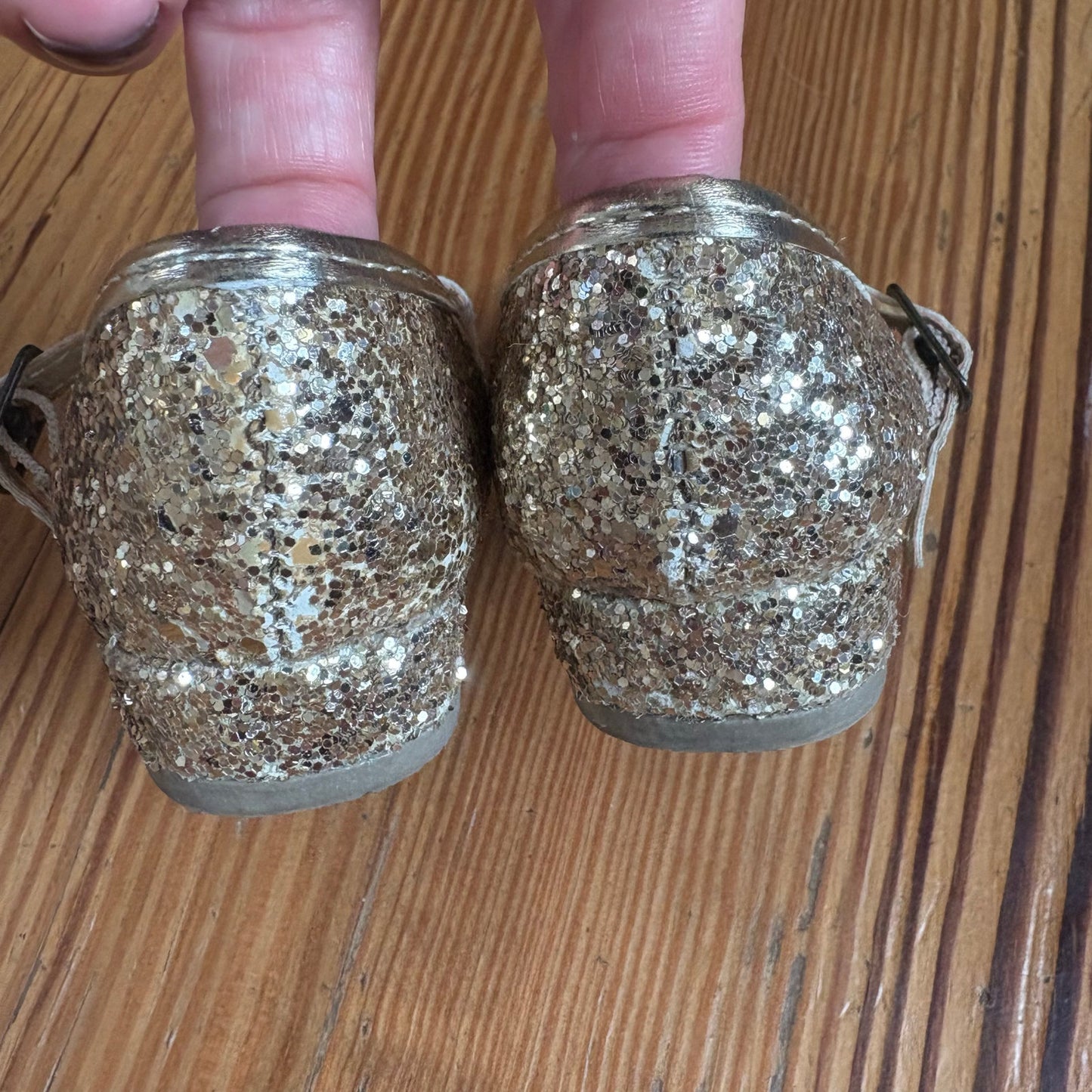 Carter's gold glitter butterfly heeled buckle mary jane toddler shoe SIZE 5