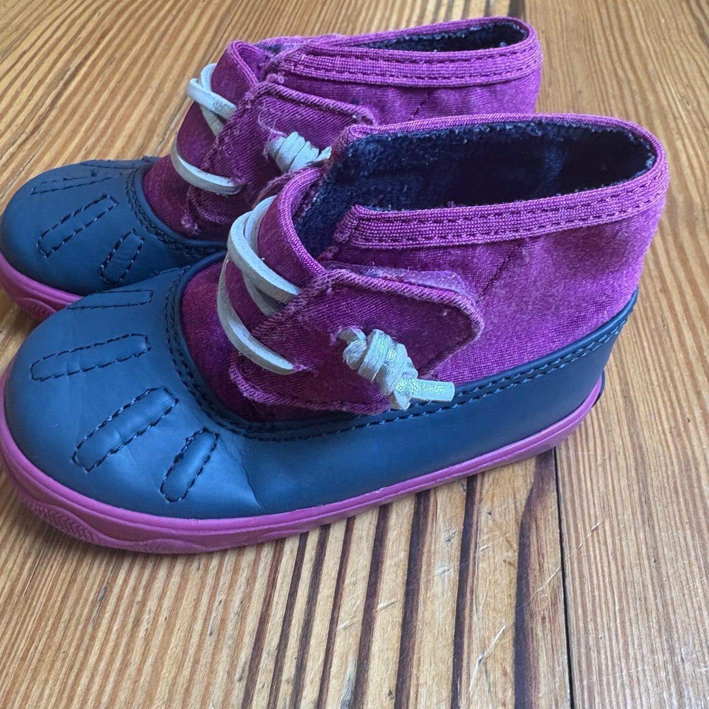 Sperry purple navy rubber sole toddler rain boots SIZE 4