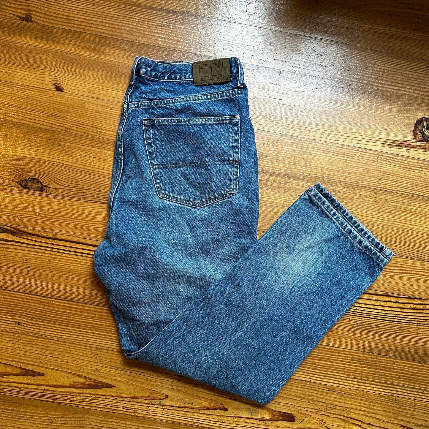 Tommy Hilfiger medium wash mens boot leg jeans SIZE 38X32