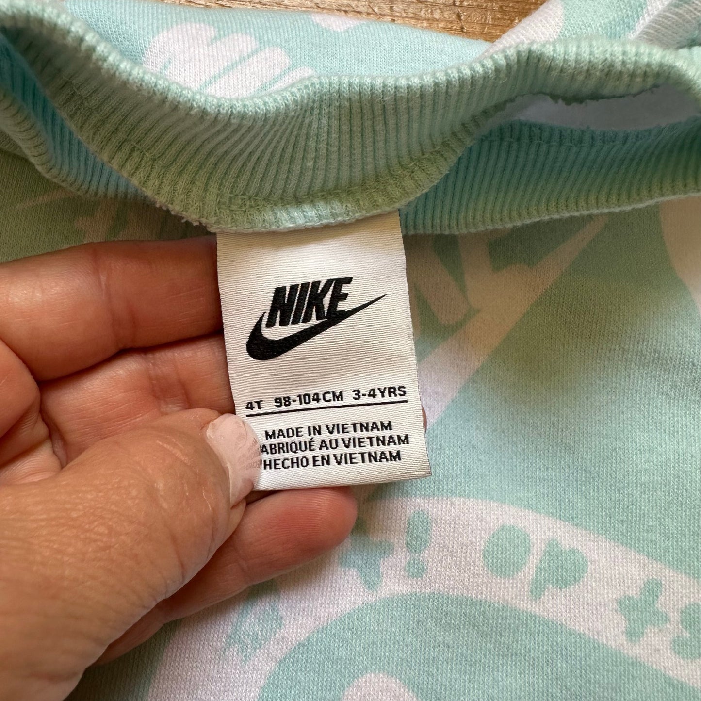 Nike light blue white graphic crew sweatshirt SIZE 4