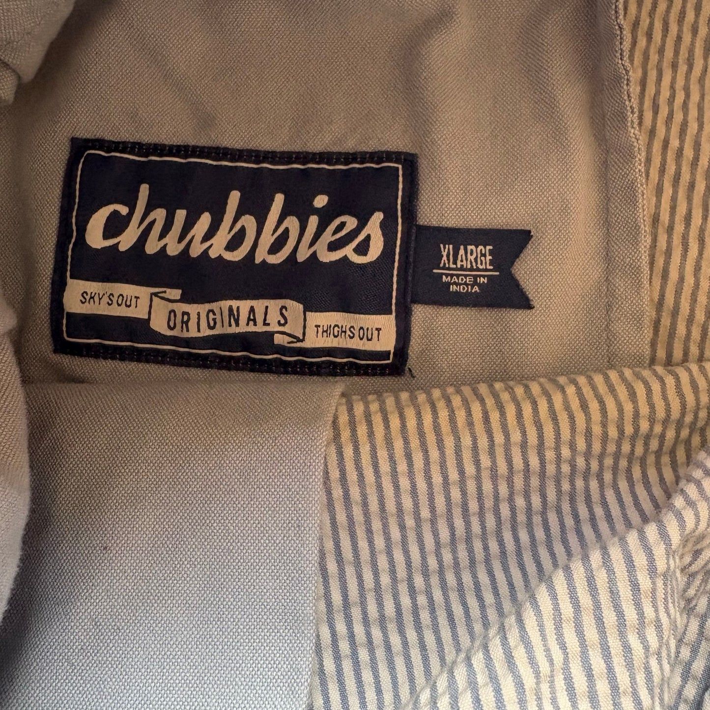 Chubbies white blue pinstripe seersucker 5" inseam mens shorts SIZE XL