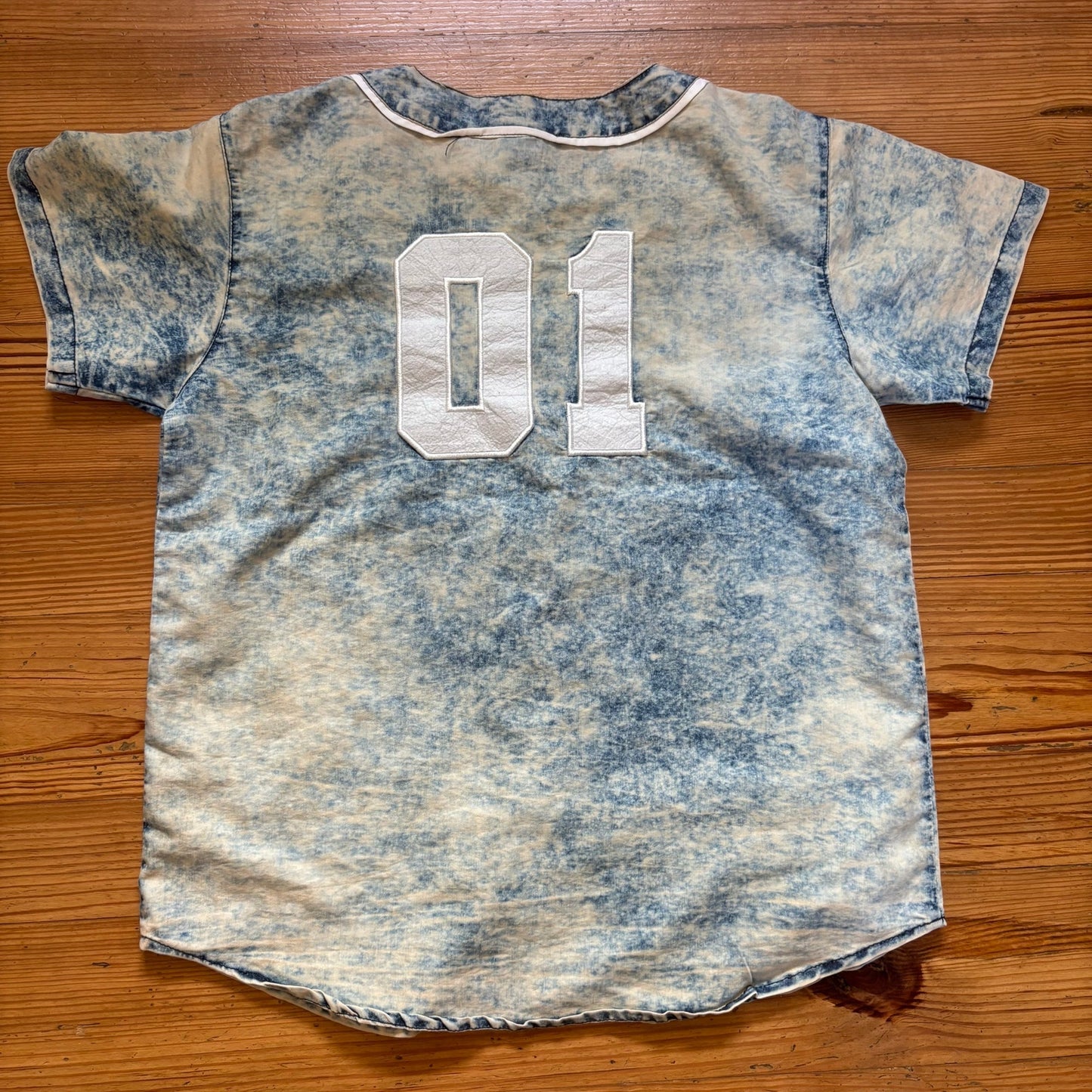 Authentic Thrill acid wash Brooklyn 01 button up short sleeve jersey SIZE L