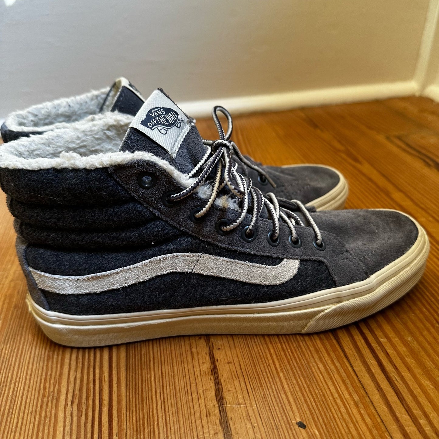 Vans Sk-8 unisex scotchguard gray sherpa lined high top sneakers SIZE M7.5, W9
