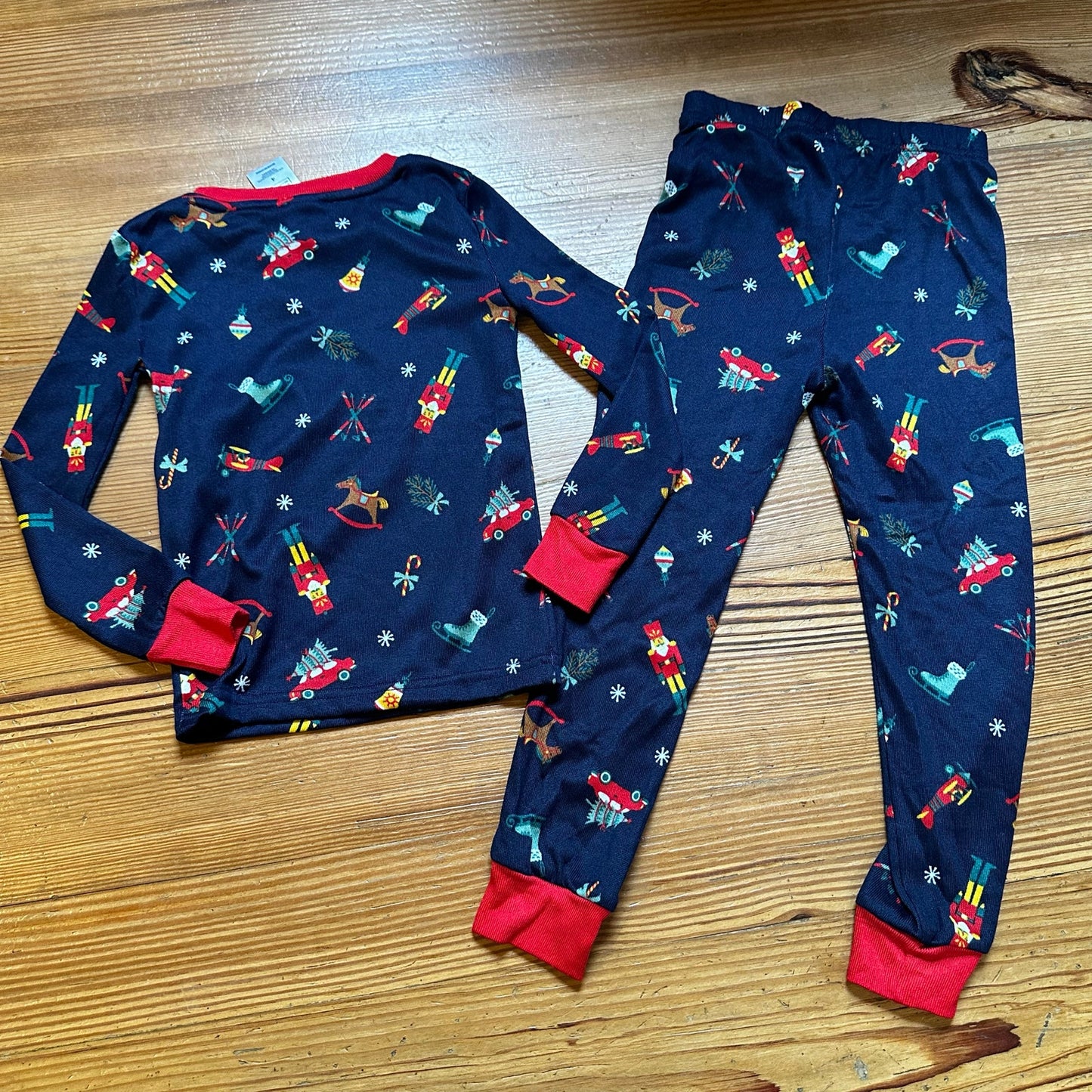 Member's Mark navy blue Christmas long sleeve pajama set SIZE 4