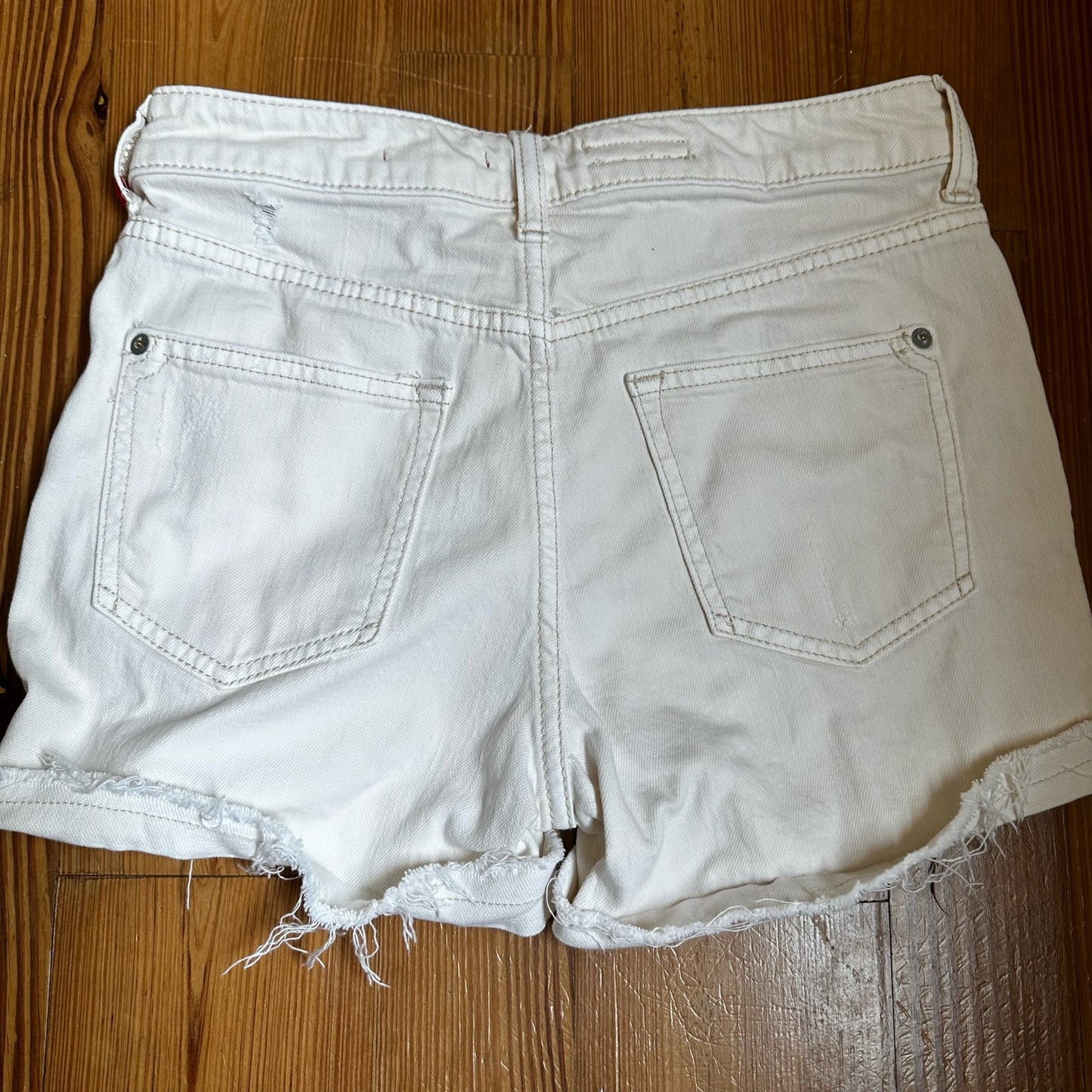 Pilcro cream button fly high rise distressed cuffed shorts SIZE 27