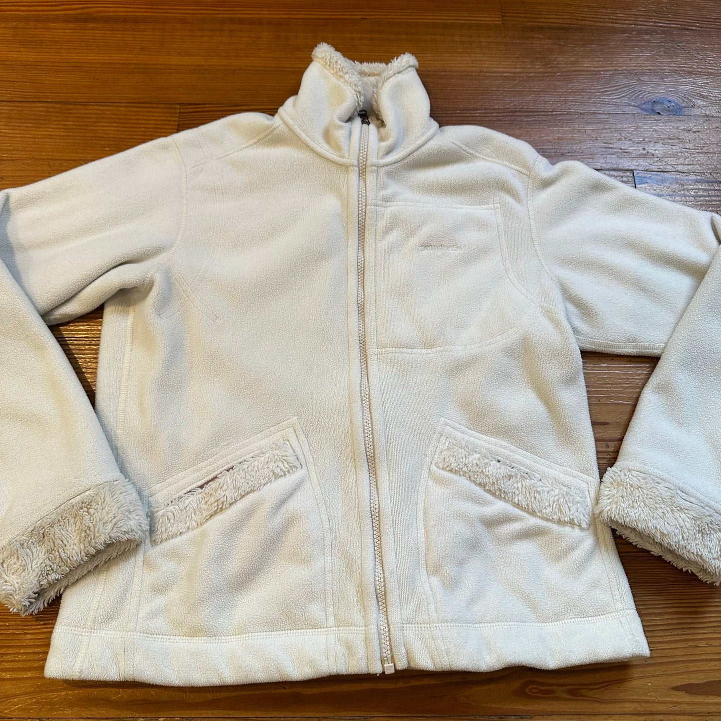 Patagonia Synchilla Windzone cream reversible fleece full zip sweater SIZE M