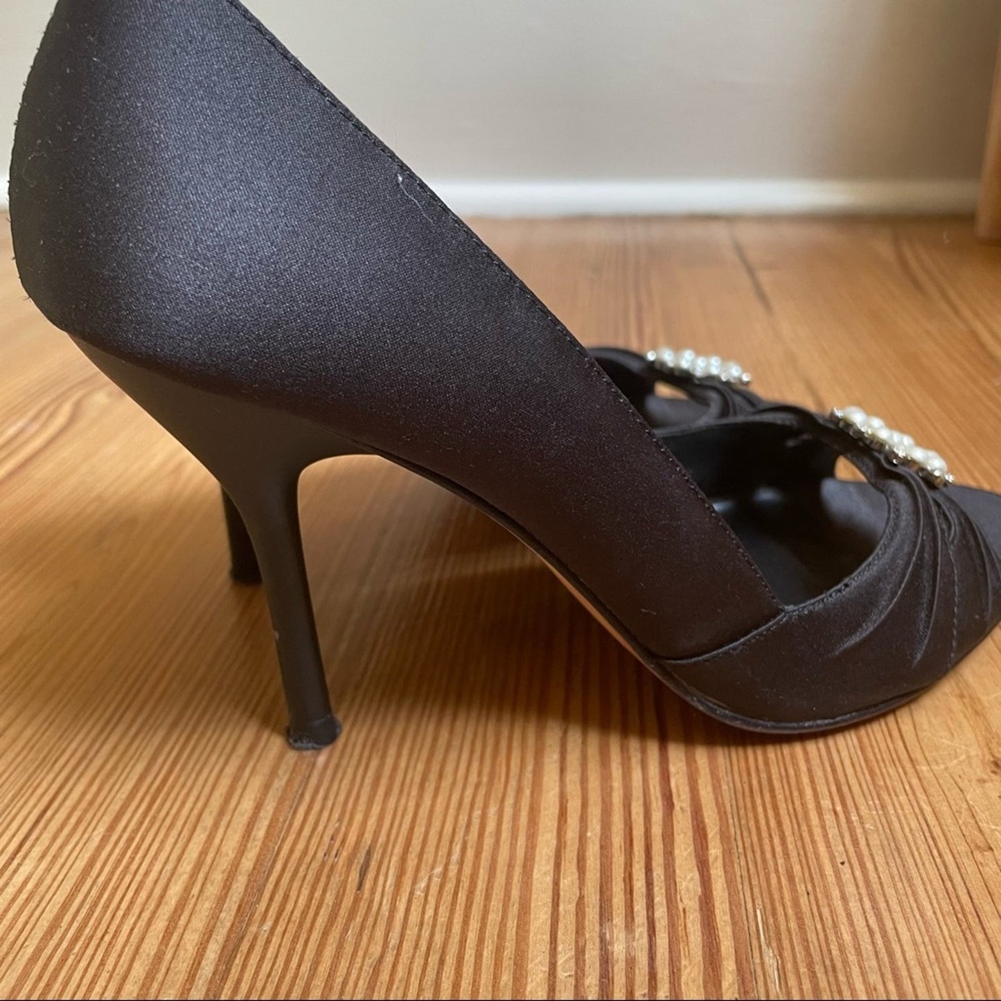 Steve Madden black satin silver embellished peep toe heel SIZE 6.5