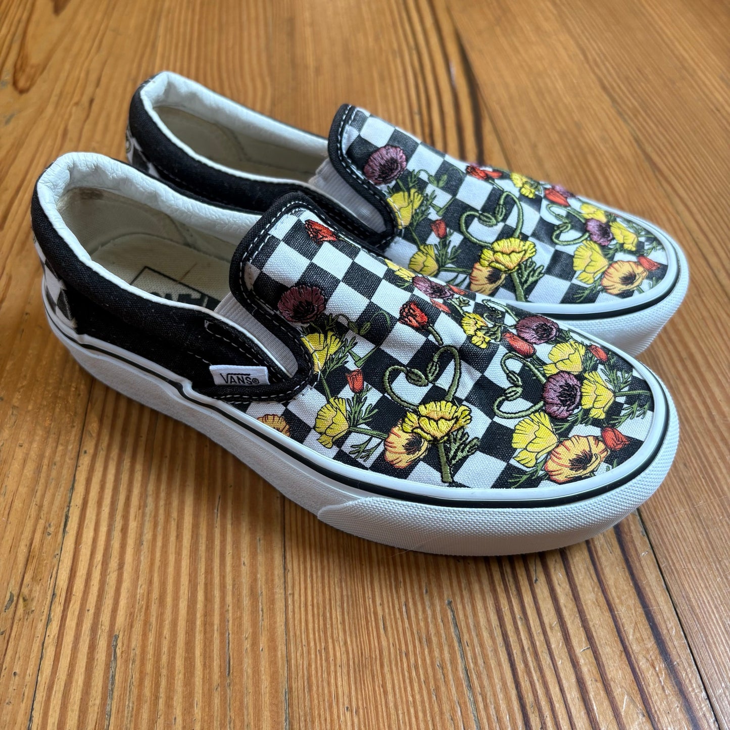 Vans black white checkered floral embroidered low top slip on sneakers SIZE 7