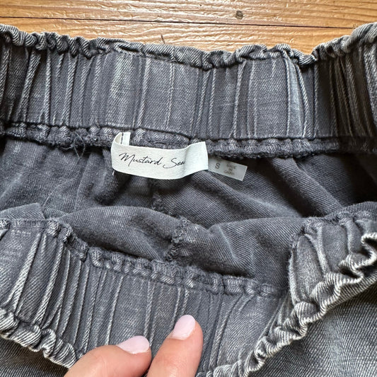 Mustard Seed gray ruffle hem elastic waistband shorts SIZE S