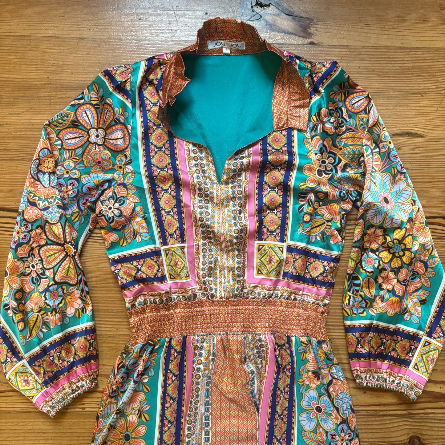 Joy Joy colorful floral long sleeve v neckline cinched waist dress SIZE S