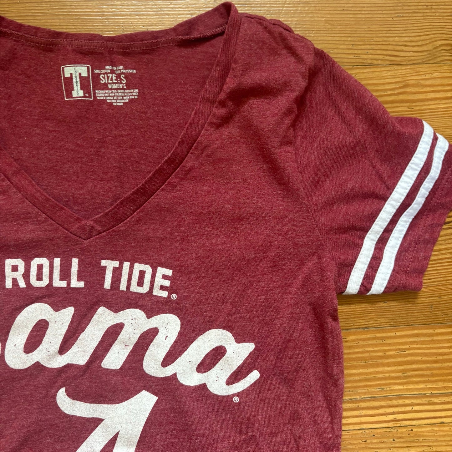 T University Alabama Crimson Tide short sleeve graphic womens shirt SIZE S