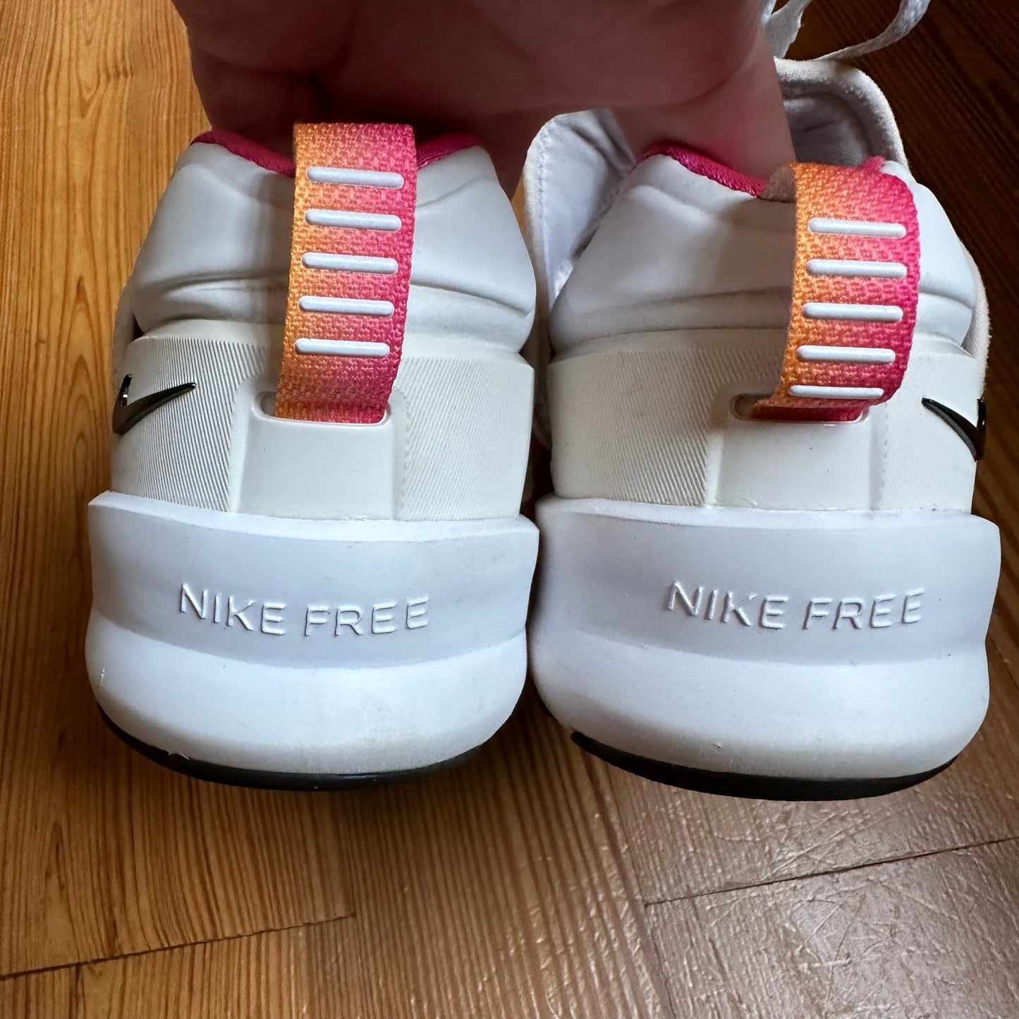 Nike Free Metcon 2 white fuchsia running shoe SIZE 8.5