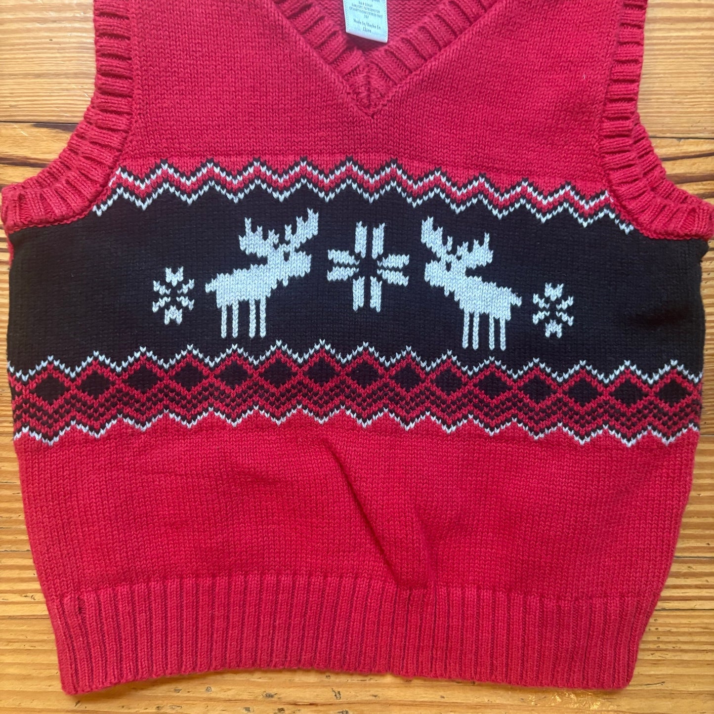 George red black reindeer Christmas boys sweater vest SIZE 4T