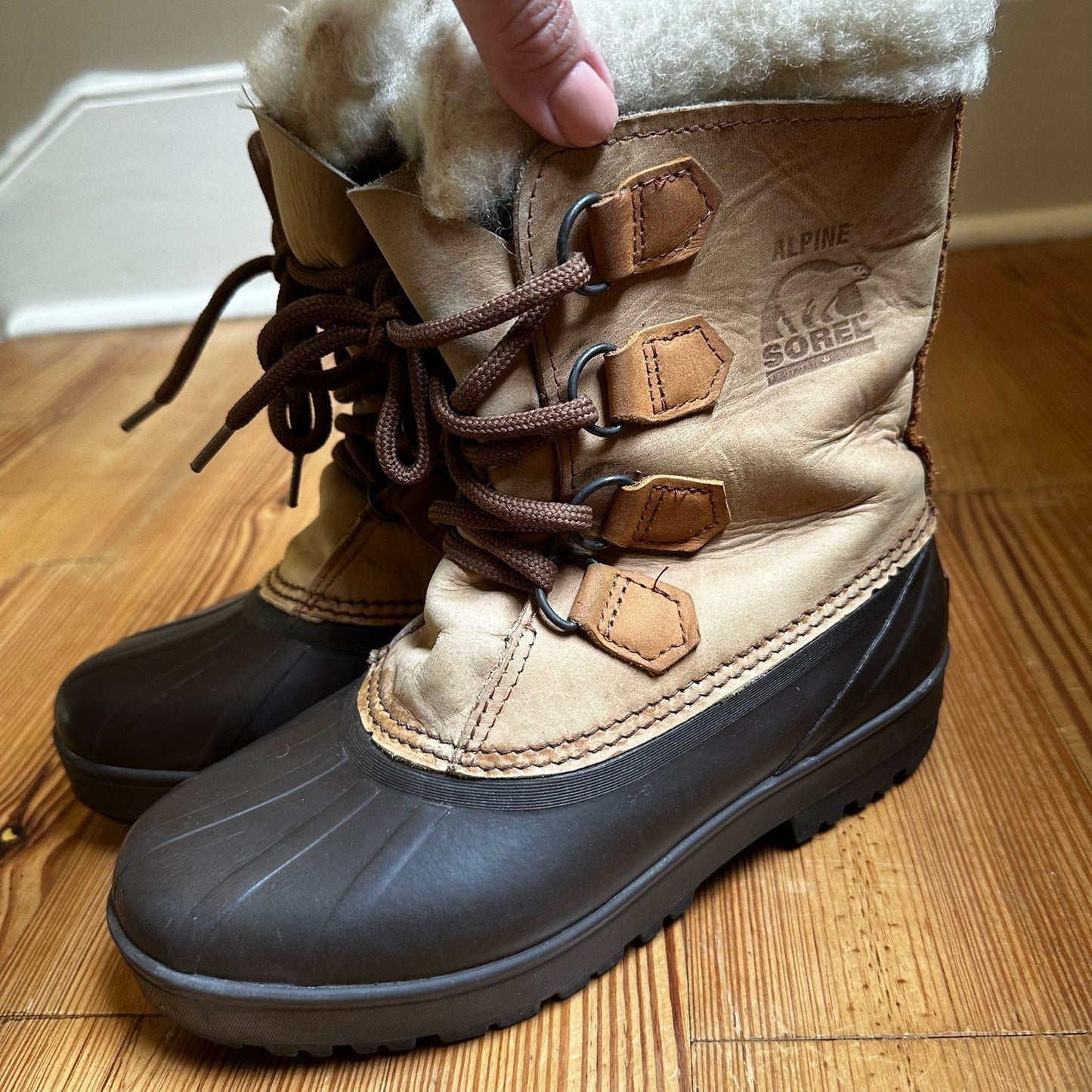 Sorel Alpine tan brown leather calf winter boot SIZE 7