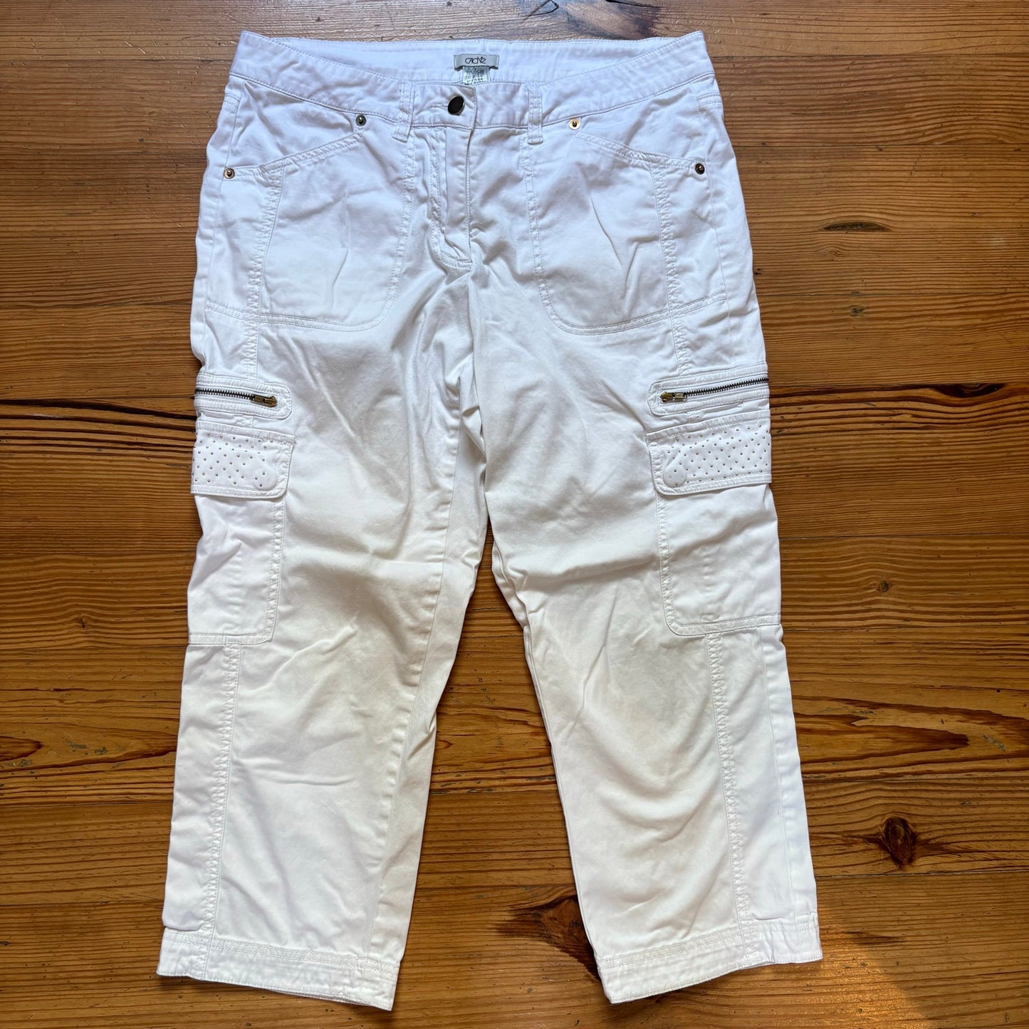 Cache white cropped studded pocket y2k womens cargo pants SIZE 6