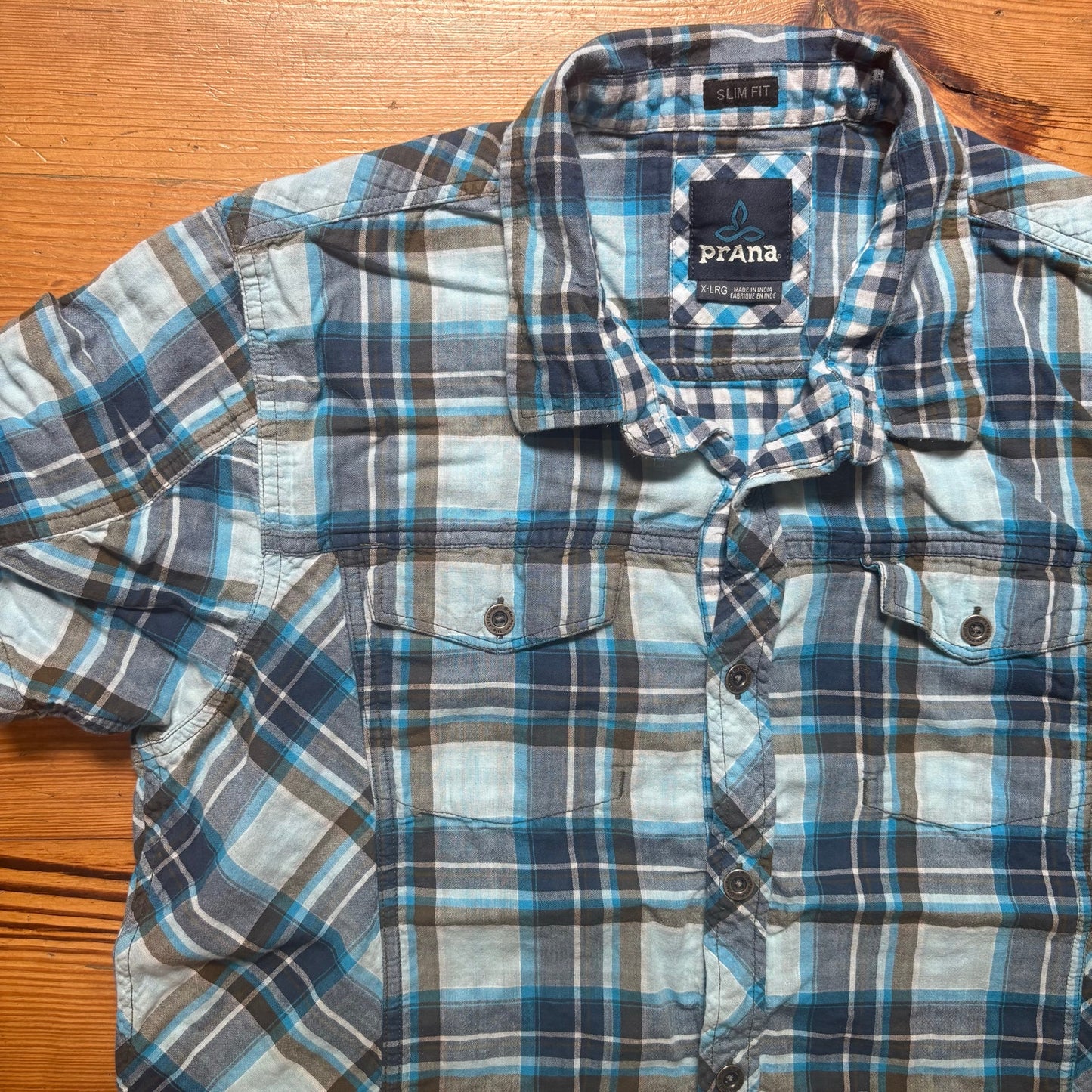 prAna blue white checkered short sleeve slim fit mens shirt SIZE XL