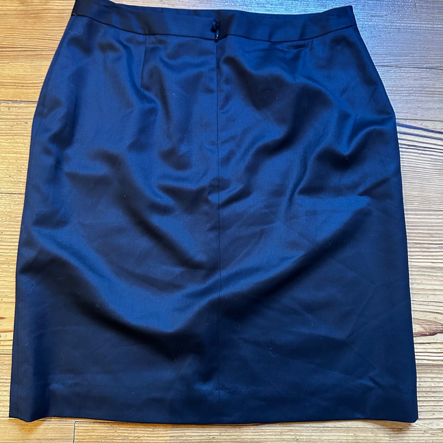 Brooks Brothers dark navy blue soft wool pencil skirt SIZE 10