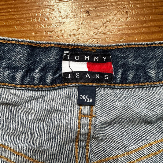 Tommy Hilfiger medium wash mens boot leg jeans SIZE 38X32