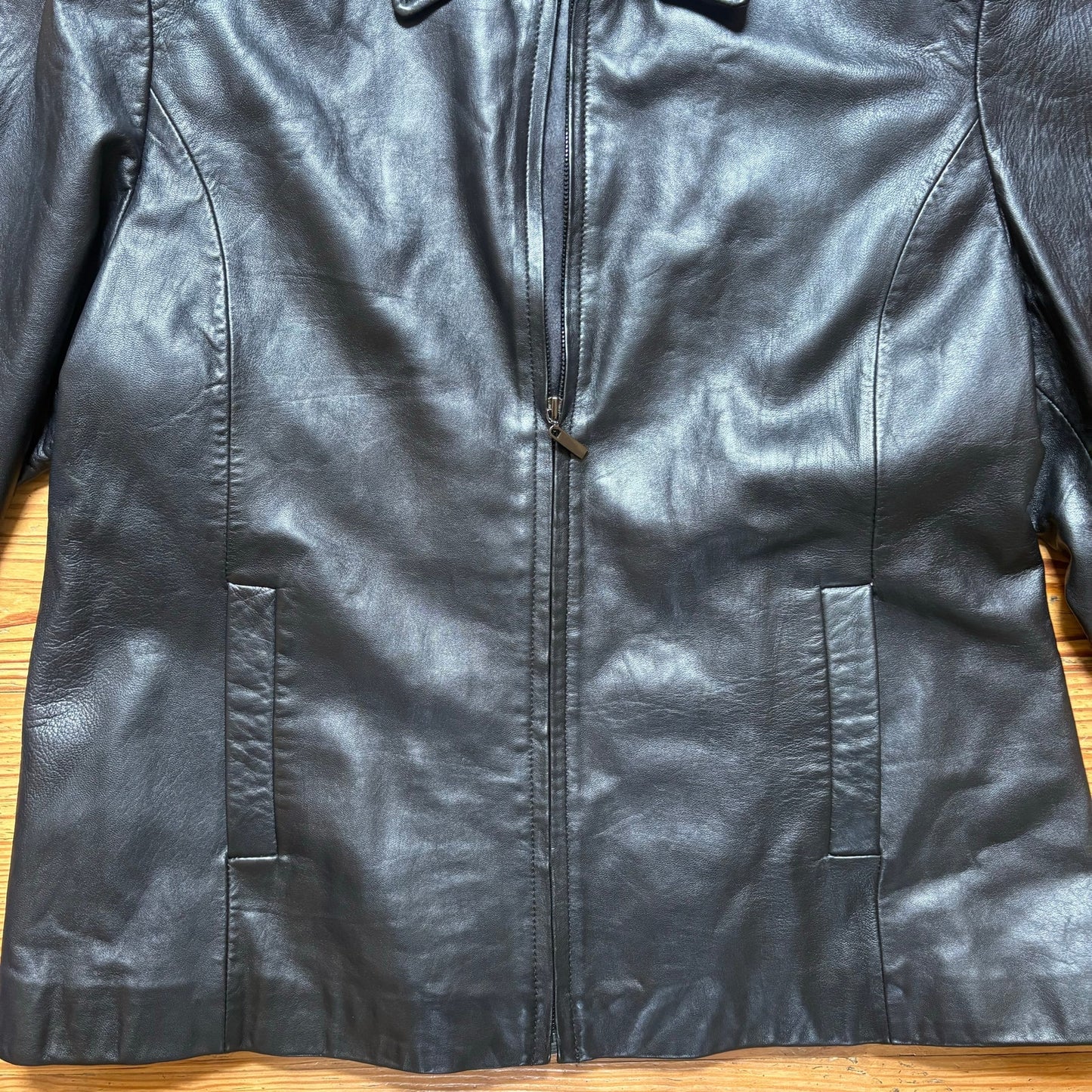 IZZI Collections black leather full zip collar bomber jacket SIZE L