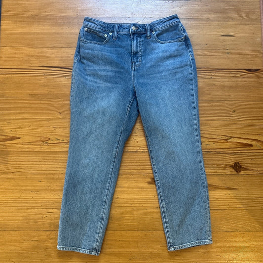 Madewell medium wash Curvy Perfect Vintage straight leg jean SIZE 29P