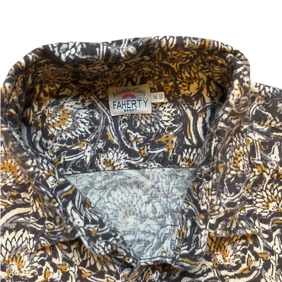 Faherty Breeze Camp brown desert floral short sleeve button mens shirt SIZE XL