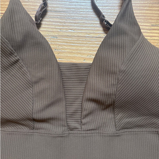 Old Navy dark brown plunge neckline adjustable strap sports bra SIZE M