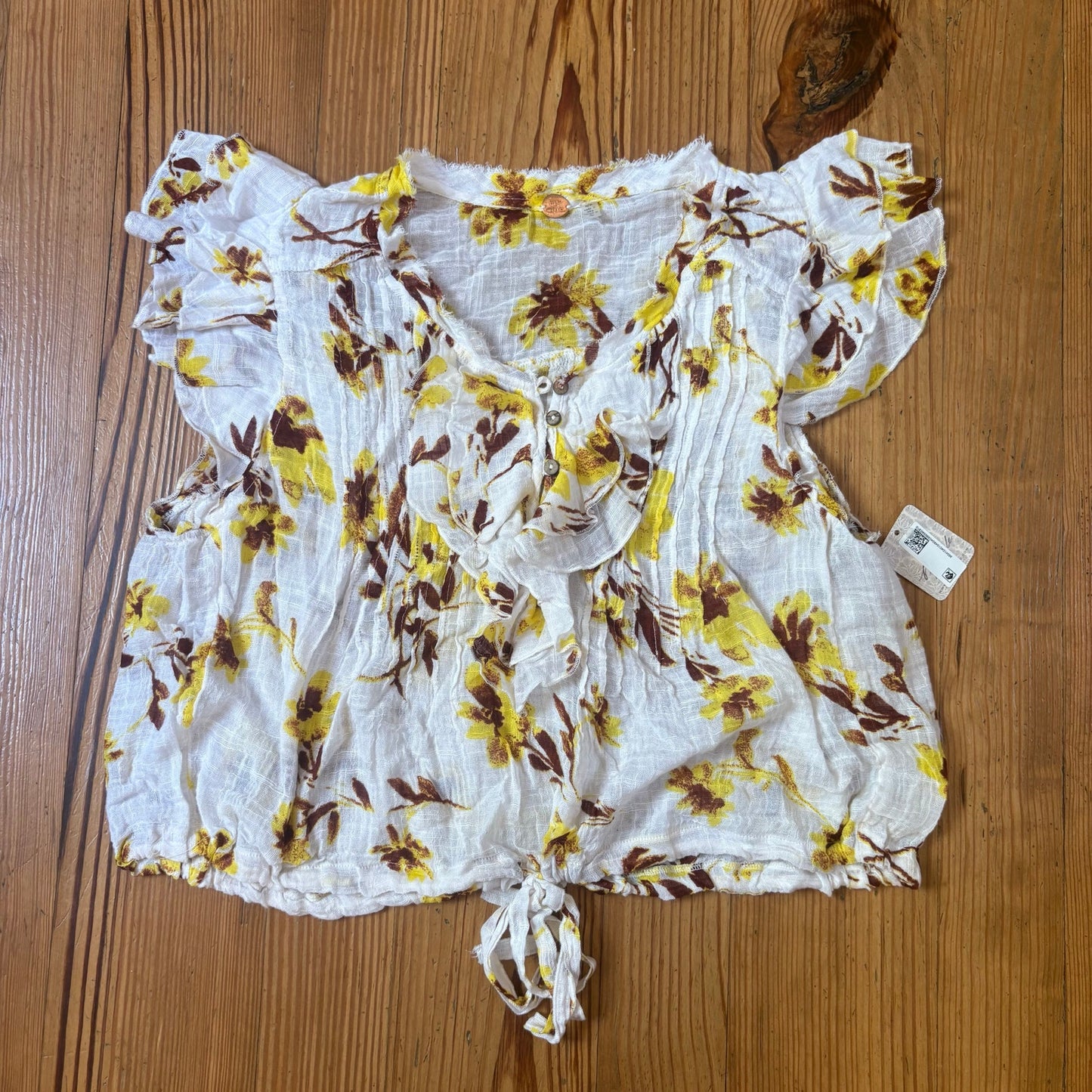 NWT Free People white yellow floral cropped flutter sleeve blouse shirt SIZE M