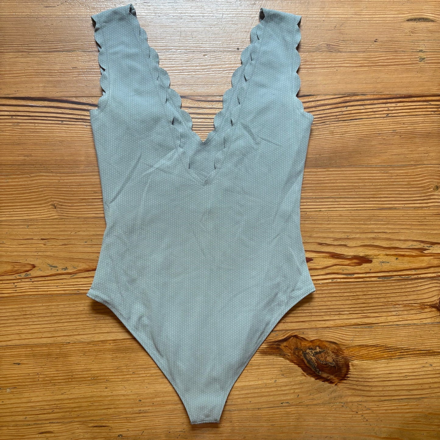 Marysia Charleston Maillot scallop plunge neckline one piece swimsuit SIZE L