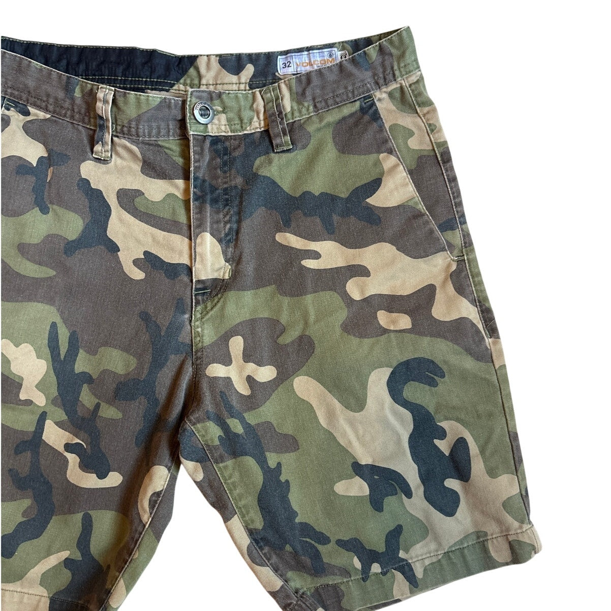 Volcom green black camo mens shorts SIZE 32