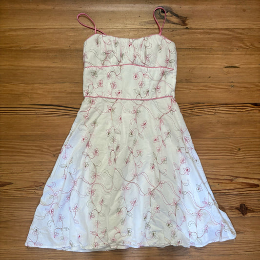 Taboo y2k white pink floral embroidered dress SIZE M