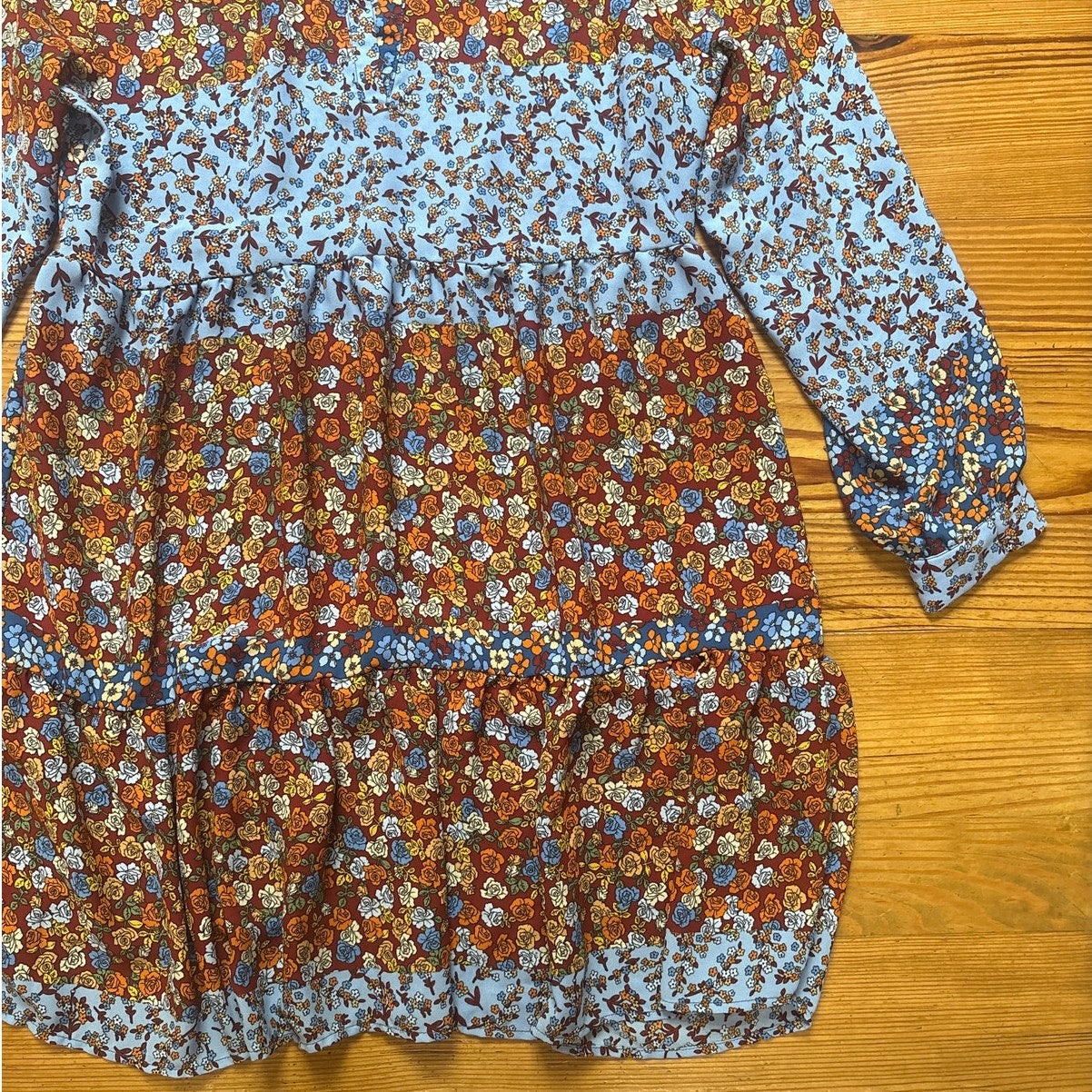 Emma & Michele red blue boho floral babydoll collar tiered log sleeve dress SIZE M
