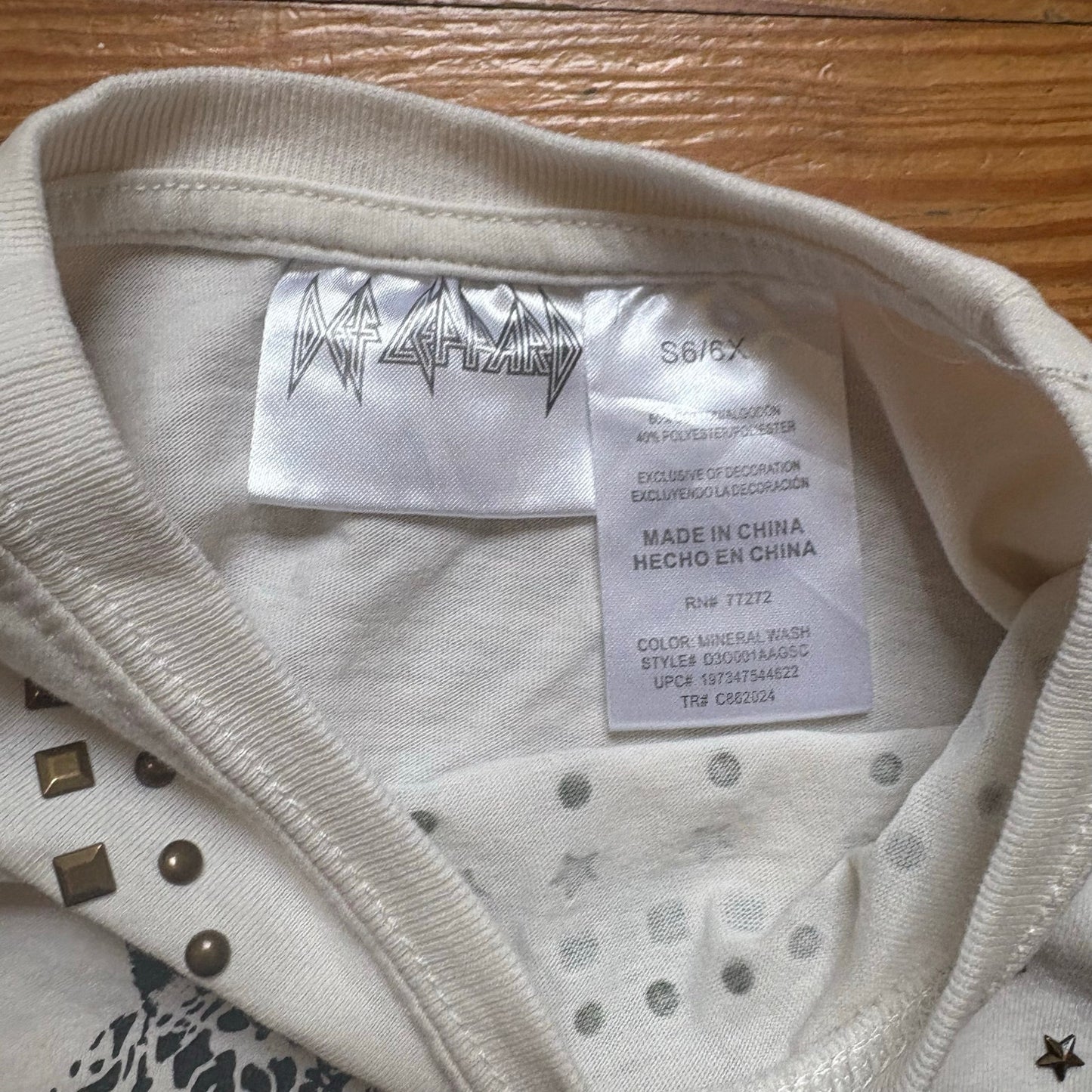 Def Leppard white studded cheetah girls short sleeve cropped shirt SIZE 6
